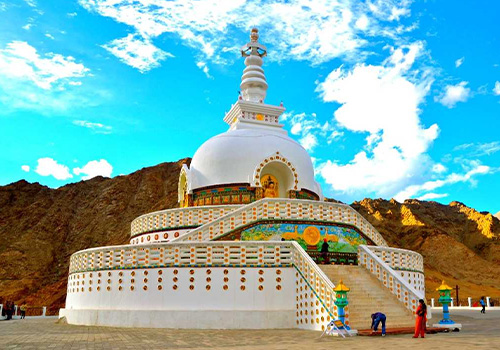 Leh-Palace-&-Shanti-Stupa