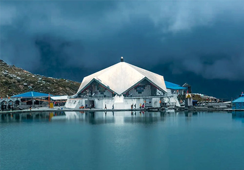 Hemkund-Sahib